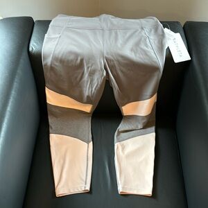 Athleta salutation modblock 7/8 tight